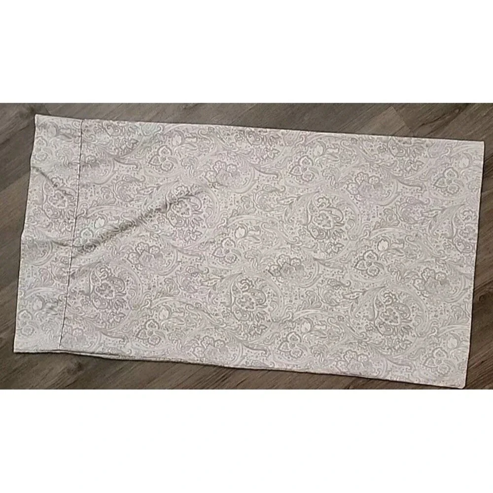 Large Pillow Case Lot Of  1 King Paisley White Gray Green Cover